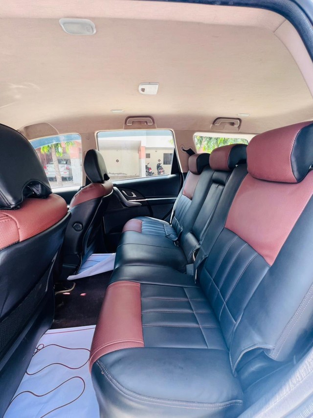 Second-hand 2014 Mahindra XUV500 W8 2WD for sale in Vadodara-6