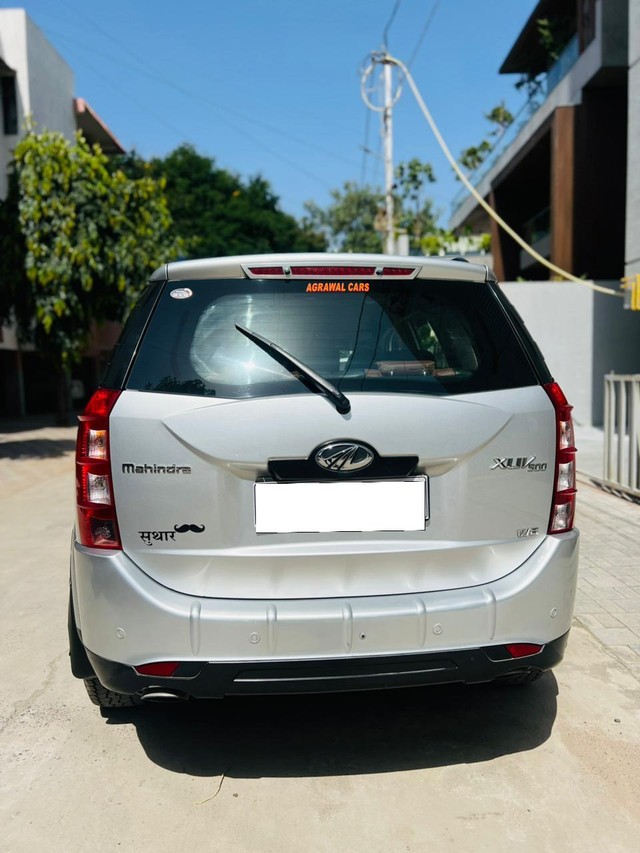 Second-hand 2014 Mahindra XUV500 W8 2WD for sale in Vadodara-3