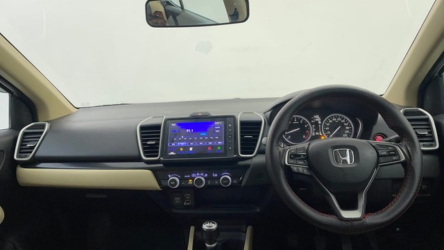 Second-hand 2022 Honda City 1.5 V MT Exclusive for sale in Chennai-11