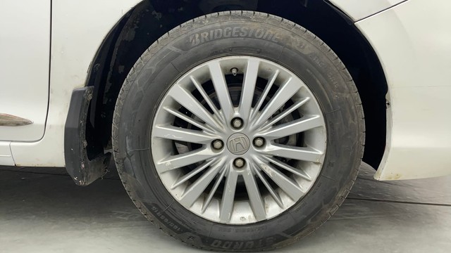 Second-hand 2022 Honda City 1.5 V MT Exclusive for sale in Chennai-17