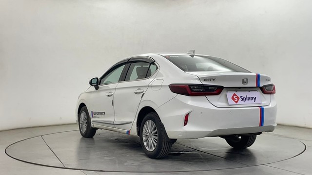 Second-hand 2022 Honda City 1.5 V MT Exclusive for sale in Chennai-5