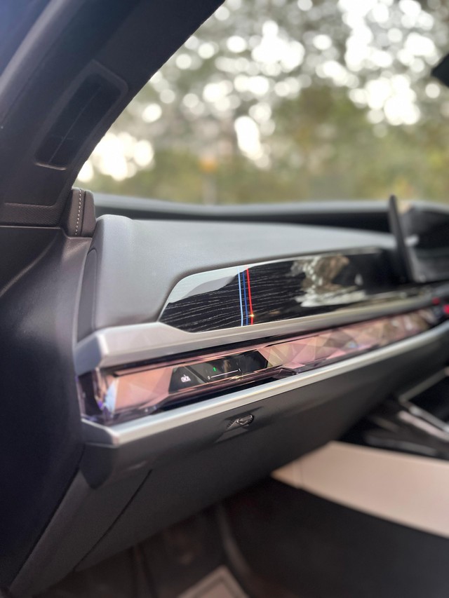 BMW i7 eDrive50 M Sport Second-hand 2024 BMW i7 eDrive50 M Sport for sale in Mumbai-13