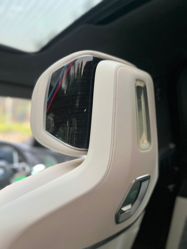 BMW i7 eDrive50 M Sport Second-hand 2024 BMW i7 eDrive50 M Sport for sale in Mumbai-38