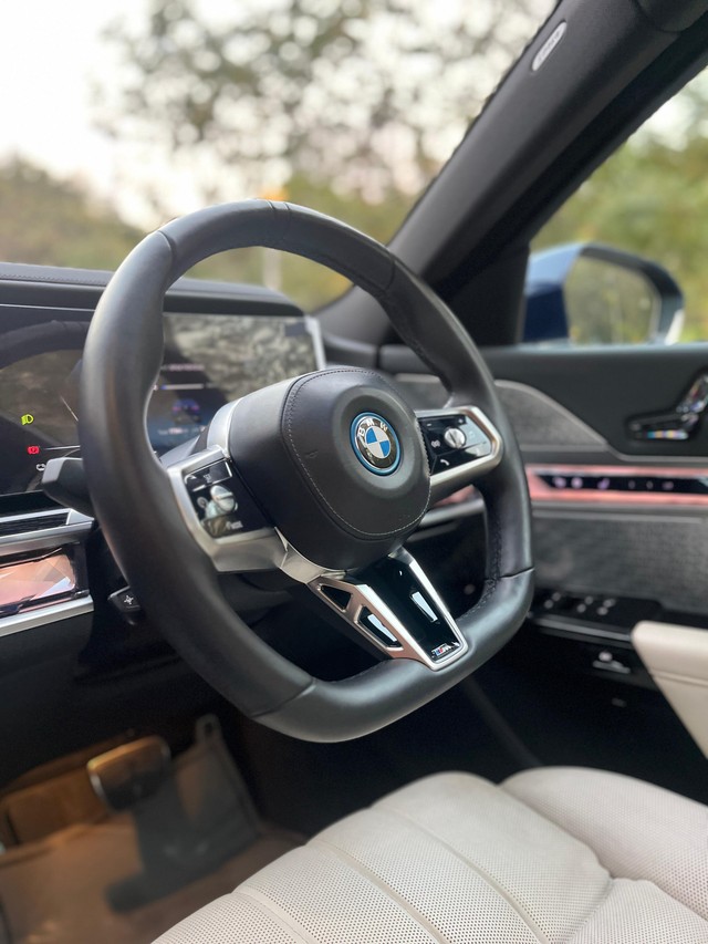 BMW i7 eDrive50 M Sport Second-hand 2024 BMW i7 eDrive50 M Sport for sale in Mumbai-9