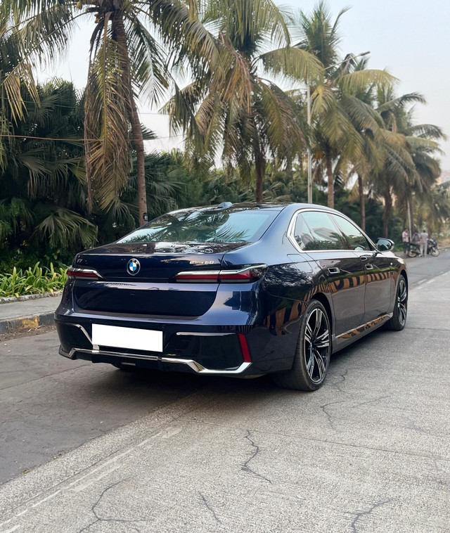 BMW i7 eDrive50 M Sport Second-hand 2024 BMW i7 eDrive50 M Sport for sale in Mumbai-43