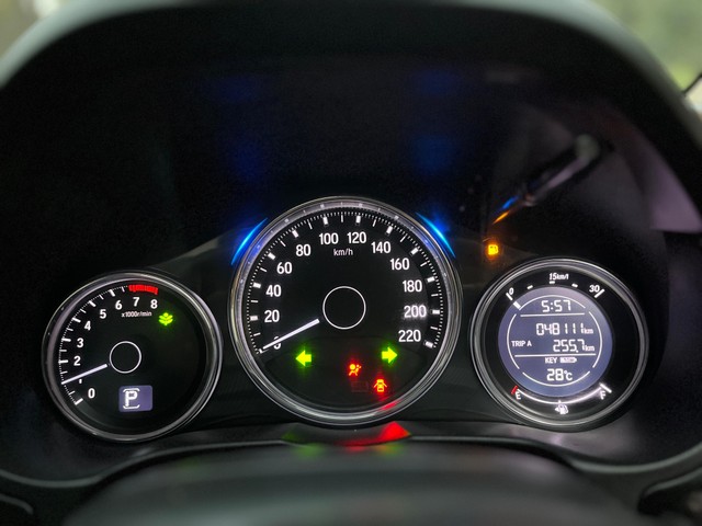 Second-hand 2017 Honda City i-VTEC CVT VX for sale in Mumbai-26