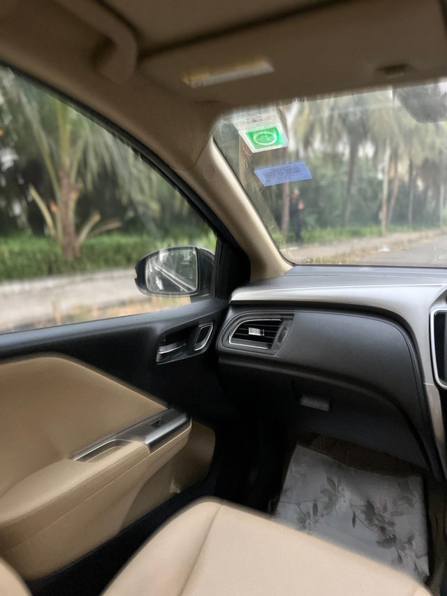 Second-hand 2017 Honda City i-VTEC CVT VX for sale in Mumbai-21