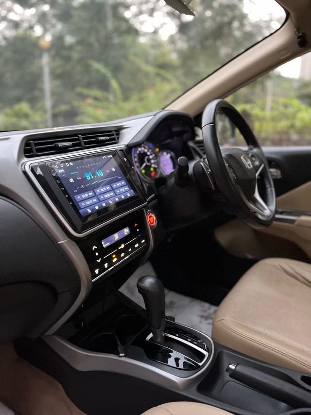 Second-hand 2017 Honda City i-VTEC CVT VX for sale in Mumbai-22