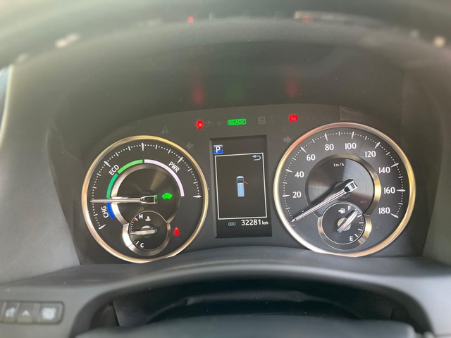 Second-hand 2023 Toyota Vellfire VIP Executive Lounge for sale in Mumbai-13