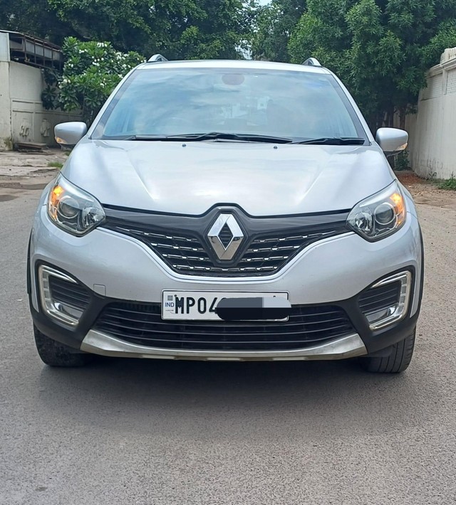 Second-hand 2017 Renault Captur 1.5 Diesel RXT for sale in Indore-5