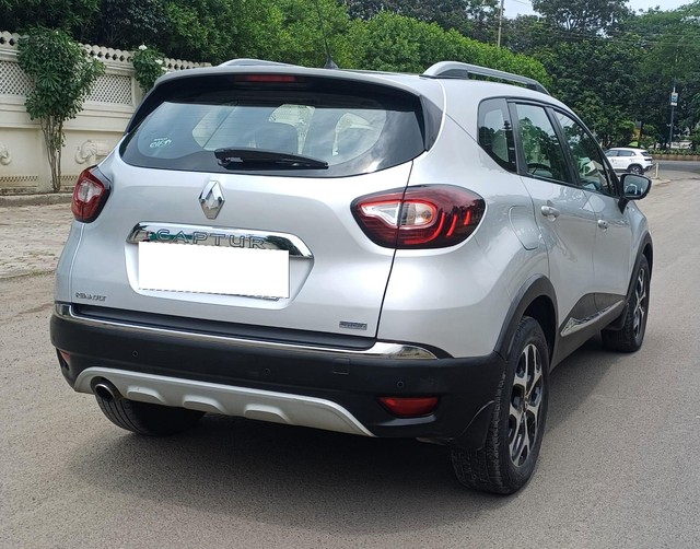 Second-hand 2017 Renault Captur 1.5 Diesel RXT for sale in Indore-13
