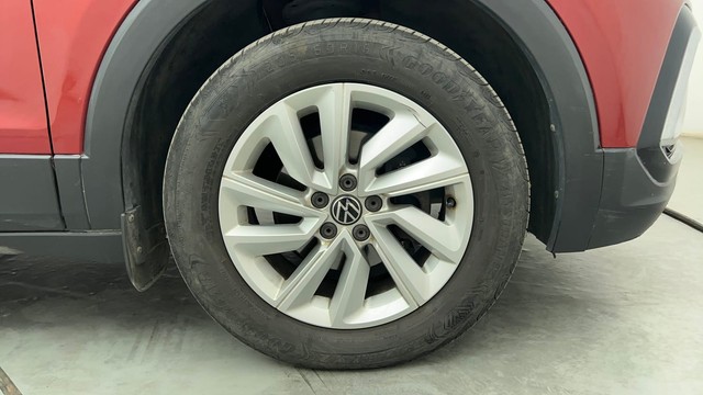 Second-hand 2022 Volkswagen Taigun 1.0 Highline for sale in Chennai-17