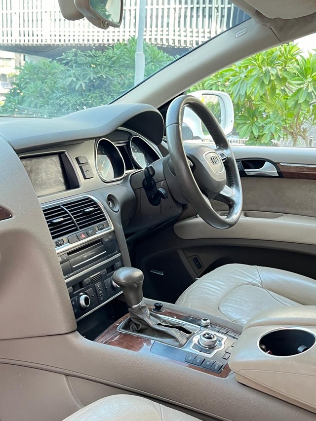 Audi Q7 3.0 TDI Quattro Premium Plus Second-hand 2013 Audi Q7 3.0 TDI Quattro Premium Plus for sale in Mumbai-12