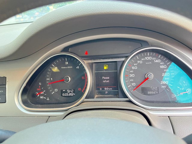 Audi Q7 3.0 TDI Quattro Premium Plus Second-hand 2013 Audi Q7 3.0 TDI Quattro Premium Plus for sale in Mumbai-4