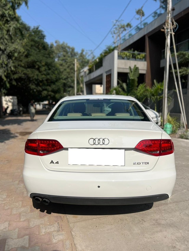 Second-hand 2011 Audi A4 2.0 TDI for sale in Vadodara-11