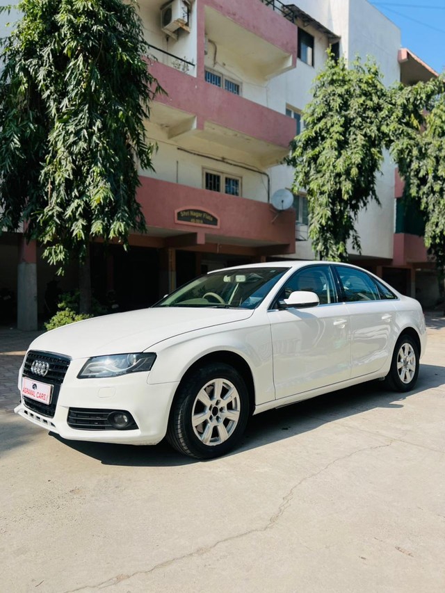 Second-hand 2011 Audi A4 2.0 TDI for sale in Vadodara-8