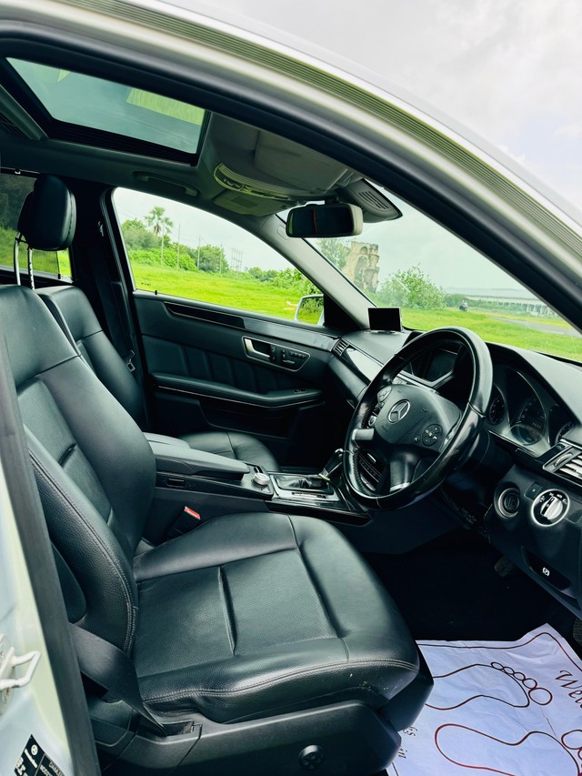 Second-hand 2012 Mercedes-Benz E-Class E250 CDI Avantgarde for sale in Vadodara-8