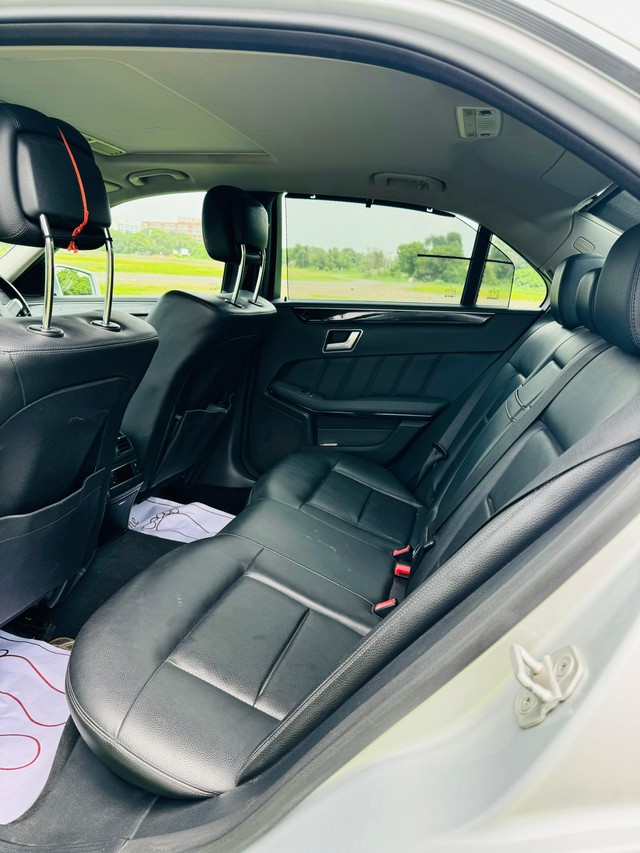 Second-hand 2012 Mercedes-Benz E-Class E250 CDI Avantgarde for sale in Vadodara-11