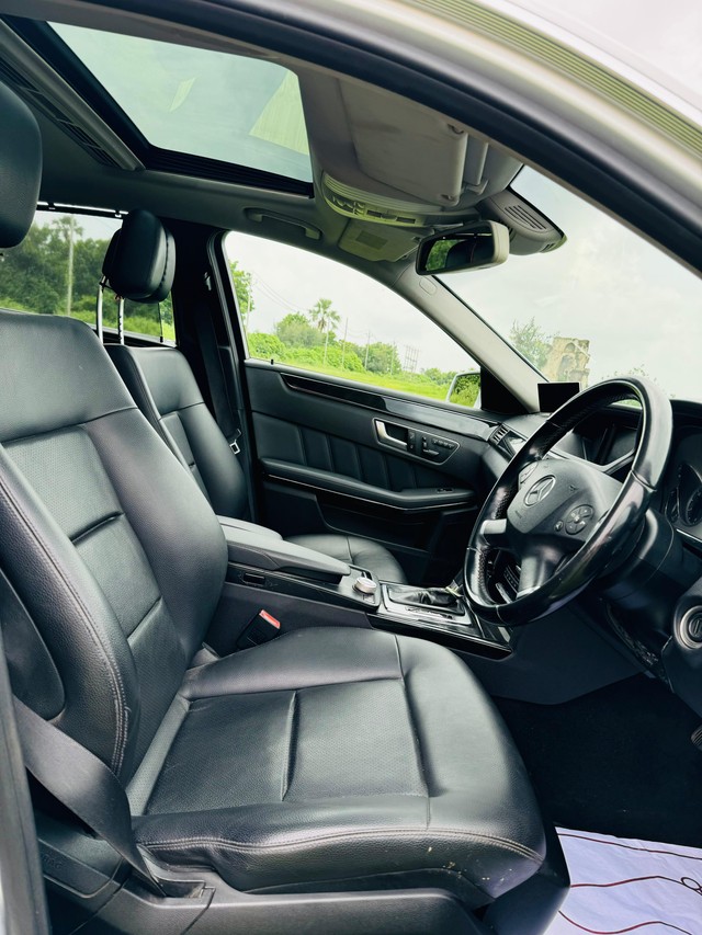 Second-hand 2012 Mercedes-Benz E-Class E250 CDI Avantgarde for sale in Vadodara-7