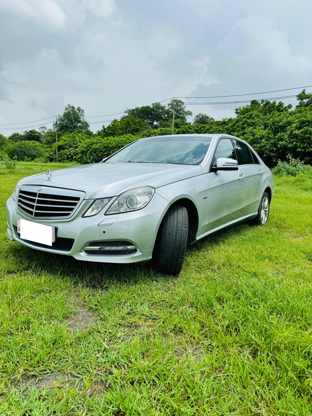 Second-hand 2012 Mercedes-Benz E-Class E250 CDI Avantgarde for sale in Vadodara-3