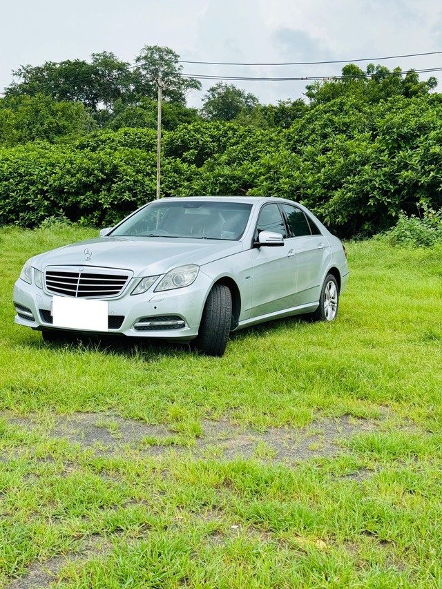 Second-hand 2012 Mercedes-Benz E-Class E250 CDI Avantgarde for sale in Vadodara-10