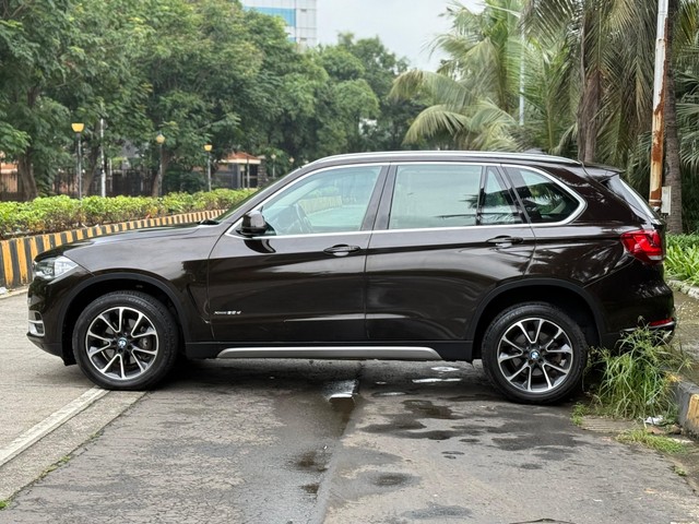 Second-hand 2017 BMW X5 xDrive 30d M Sport for sale in Mumbai-3