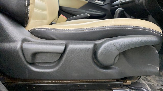 Second-hand 2017 Honda Jazz 1.2 V AT i VTEC for sale in Mumbai-18