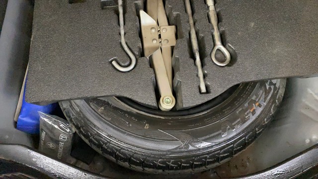 Second-hand 2017 Honda Jazz 1.2 V AT i VTEC for sale in Mumbai-27