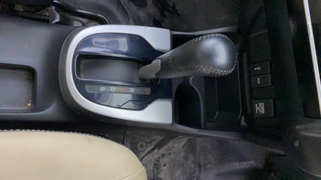 Second-hand 2017 Honda Jazz 1.2 V AT i VTEC for sale in Mumbai-13