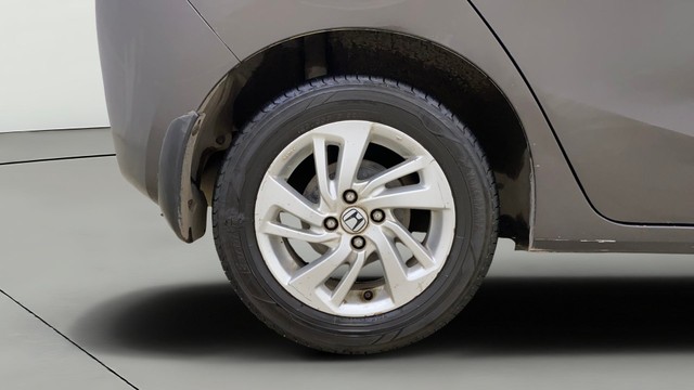 Second-hand 2017 Honda Jazz 1.2 V AT i VTEC for sale in Mumbai-24