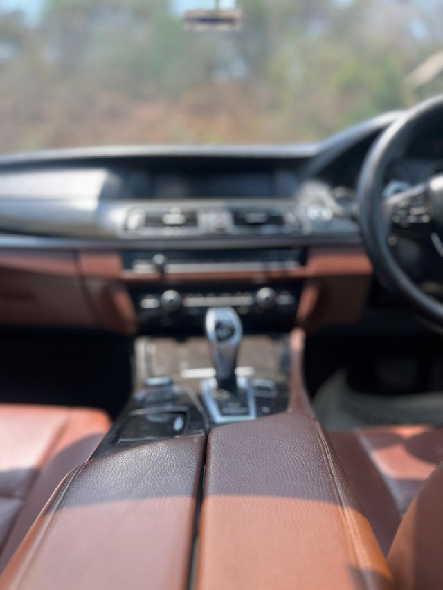 Second-hand 2013 BMW 5 Series 525d Luxury Line for sale in Mumbai-21