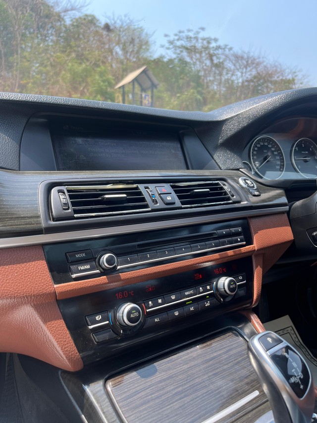Second-hand 2013 BMW 5 Series 525d Luxury Line for sale in Mumbai-29