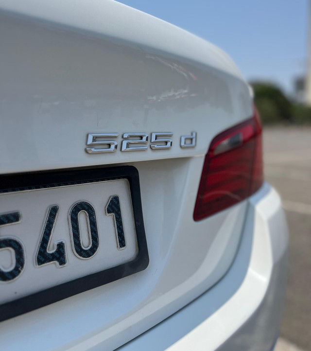 Second-hand 2013 BMW 5 Series 525d Luxury Line for sale in Mumbai-14