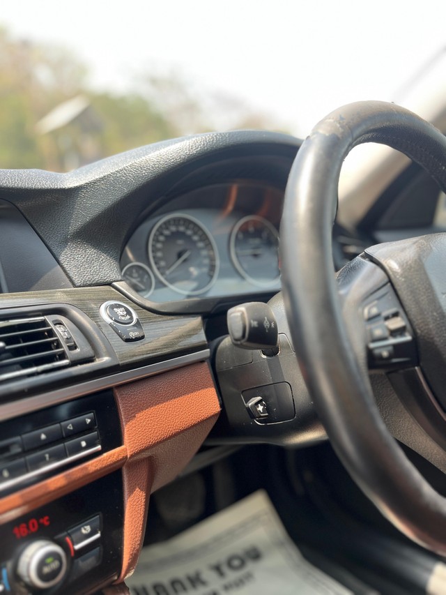 Second-hand 2013 BMW 5 Series 525d Luxury Line for sale in Mumbai-26