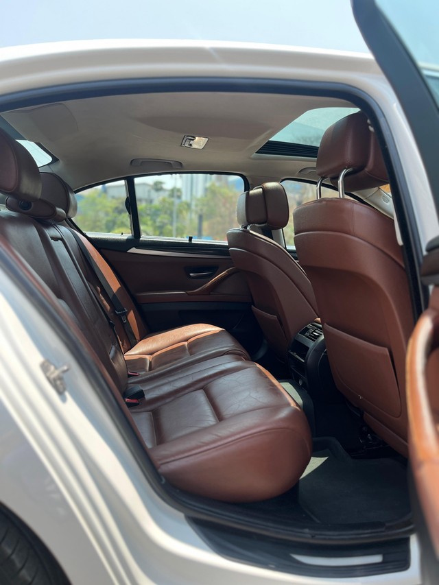 Second-hand 2013 BMW 5 Series 525d Luxury Line for sale in Mumbai-24