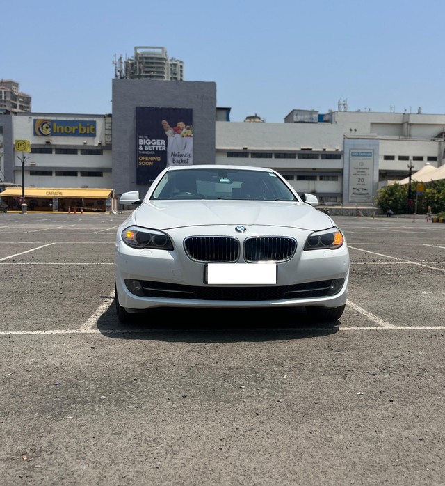 Second-hand 2013 BMW 5 Series 525d Luxury Line for sale in Mumbai-3