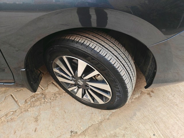 Second-hand 2025 Honda City V CVT for sale in Gurgaon-19