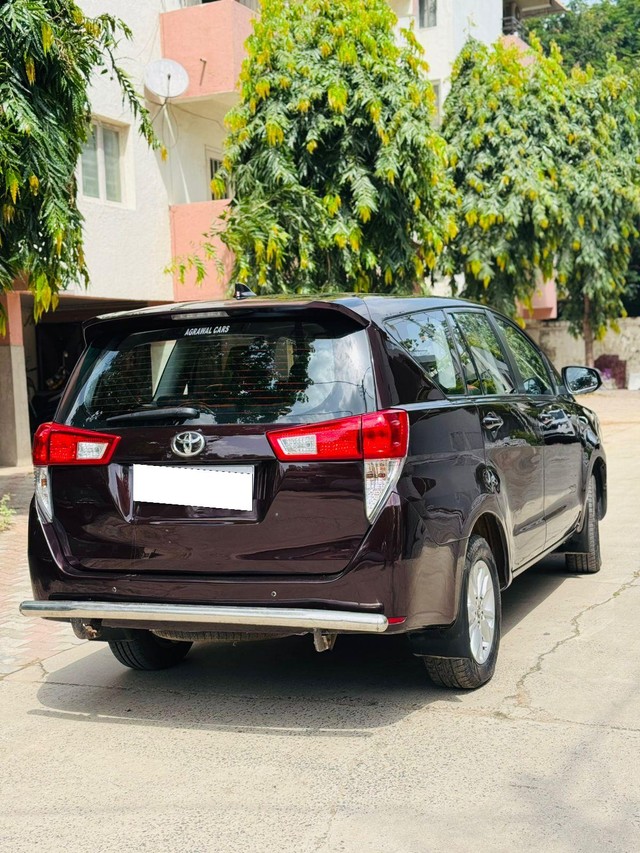 Second-hand 2018 Toyota Innova Crysta 2.4 G MT 8S BSIV for sale in Vadodara-1