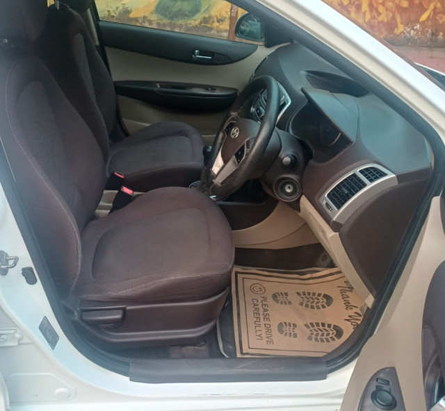Second-hand 2010 Hyundai i20 1.2 Sportz for sale in Indore-4