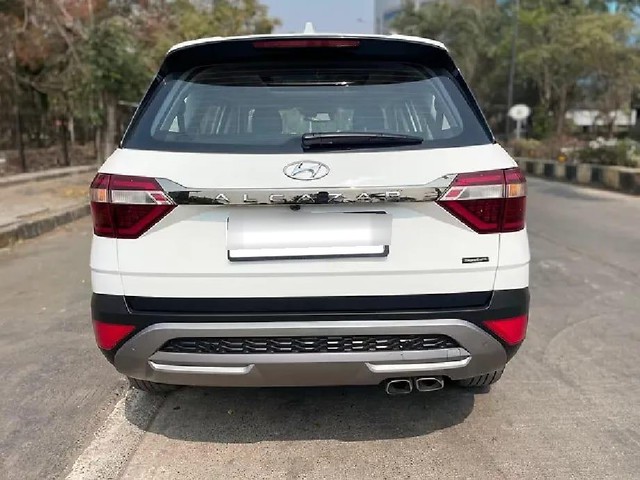 Hyundai Alcazar Signature (O) 7-Seater Diesel AT Second-hand 2024 Hyundai Alcazar Signature (O) 7-Seater Diesel AT for sale in Mumbai-2