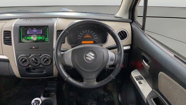 Second-hand 2014 Maruti Suzuki Wagon R LXI CNG for sale in Thane-2