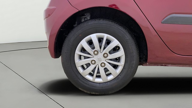 Hyundai i10 Sportz 1.1L Second-hand 2015 Hyundai i10 Sportz 1.1L for sale in Mumbai-24