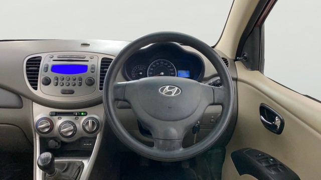 Hyundai i10 Sportz 1.1L Second-hand 2015 Hyundai i10 Sportz 1.1L for sale in Mumbai-12