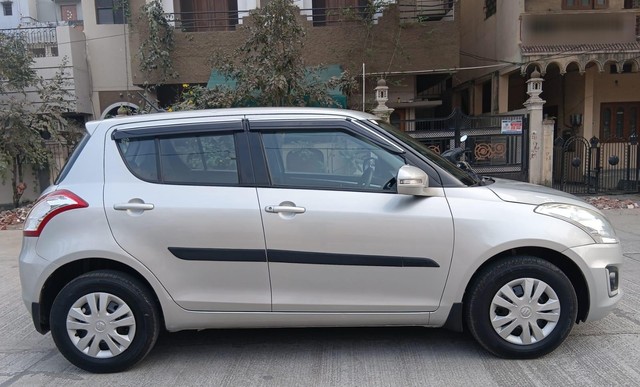 Second-hand 2015 Maruti Suzuki Swift VXI for sale in Indore-1