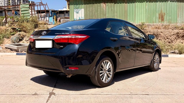 Toyota Corolla Altis VL AT Second-hand 2016 Toyota Corolla Altis VL AT for sale in Pune-14