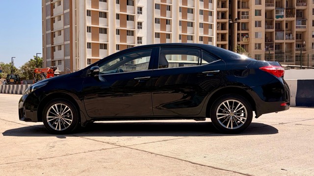 Toyota Corolla Altis VL AT Second-hand 2016 Toyota Corolla Altis VL AT for sale in Pune-3