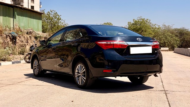 Toyota Corolla Altis VL AT Second-hand 2016 Toyota Corolla Altis VL AT for sale in Pune-13