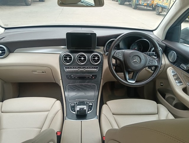 Second-hand 2019 Mercedes-Benz GLC 220d 4MATIC Style for sale in Chennai-5