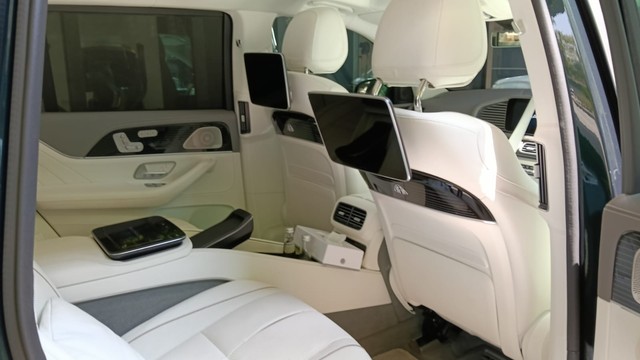 Mercedes-Benz GLS Maybach 600 4MATIC BSVI Second-hand 2023 Mercedes-Benz GLS Maybach 600 4MATIC BSVI for sale in Mumbai-8