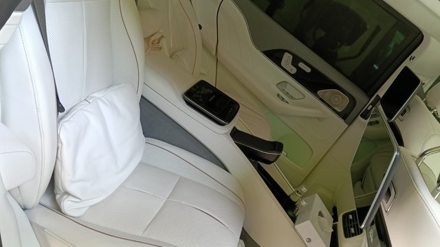 Mercedes-Benz GLS Maybach 600 4MATIC BSVI Second-hand 2023 Mercedes-Benz GLS Maybach 600 4MATIC BSVI for sale in Mumbai-7